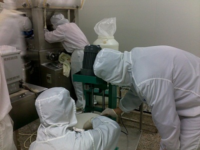 藥粉研磨機現(xiàn)場實拍2