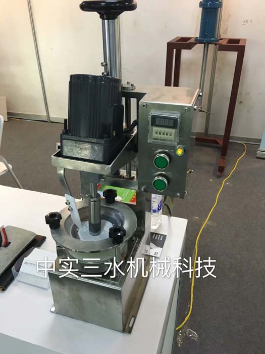 �L(zh��ng)��ˎ����ĥ�C(j��)չ��(hu��)